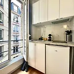 New 438 Suite Jean - Cosy Apartment Paris Center